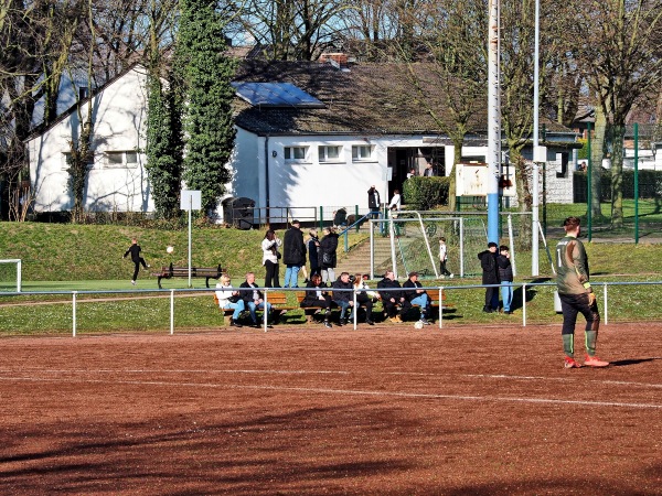 Bezirkssportanlage Im Emscherbruch Platz 2 - Gelsenkirchen-Resse