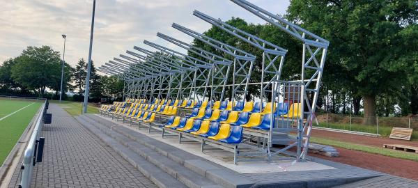 Theodor-Mostertz-Sportanlage Platz 2 - Meerbusch-Lank