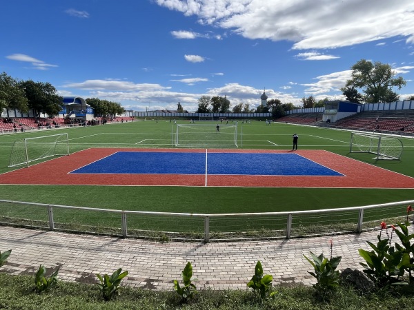 Stadionul Orășenesc - Fălești