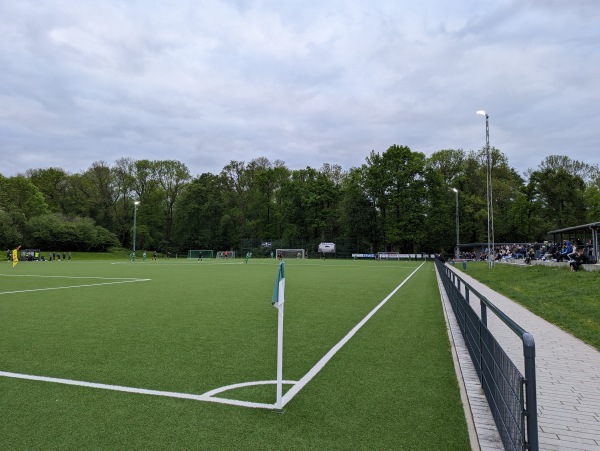 Wolfgang-Graf-Berghe-von-Trips-Stadion Nebenplatz - Kerpen-Horrem