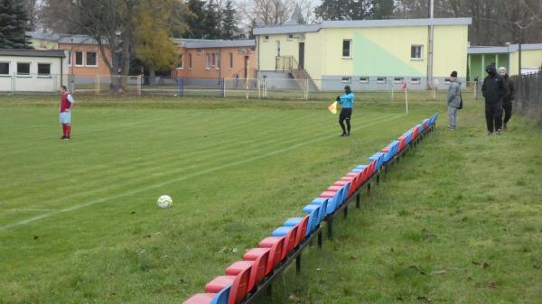 Boisko w Lipinki Łużyckie - Lipinki Łużyckie