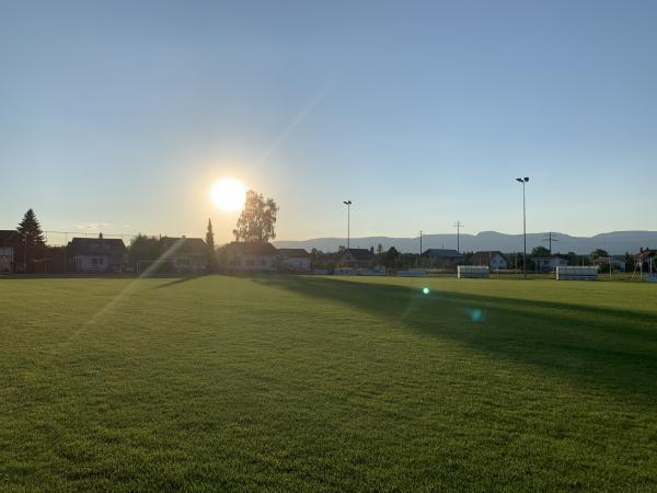 Sportplatz Weissenstein - Utzenstorf