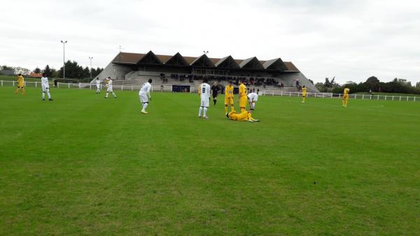Stade Jacques-Mazzuca - Saran