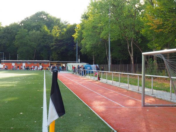 Sportplatz Westhusener Straße - Dortmund-Rahm