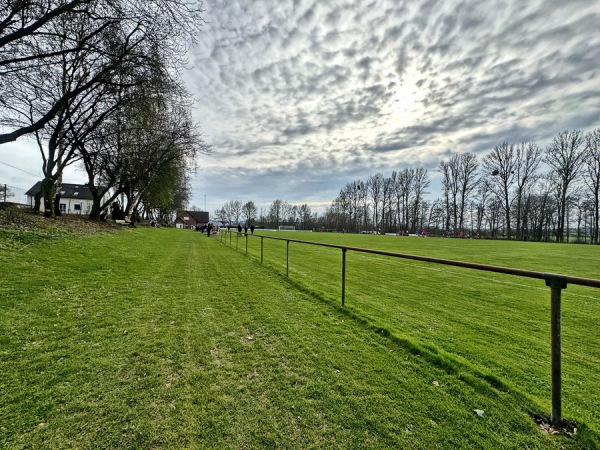 Sportplatz am Twiesbach - Porta Westfalica-Eisbergen