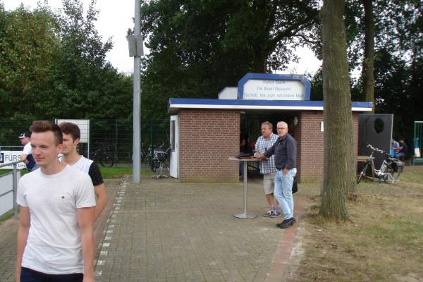 Stadion Biener Busch - Lingen/Ems-Holthausen-Biene