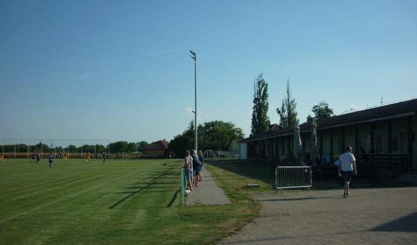 Sportovní areál v Byškovicích - Neratovice-Byškovice