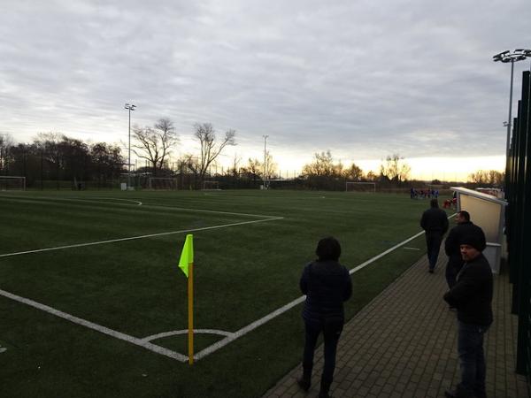 Friedrich-Ludwig-Jahn-Sportpark Kunstrasen Ost - Rostock-Warnemünde