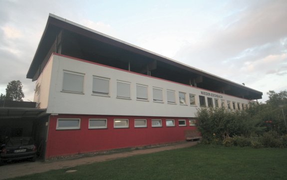 Bezirkssportanlage Heinrich-Becker-Straße - Frankfurt/Main-Nieder-Eschbach