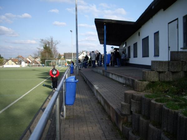 Sportplatz Sachsenkreuz - Schiffweiler-Heiligenwald