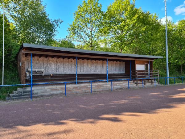 Sportplatz an der Turnhalle - Sundern/Sauerland-Endorf