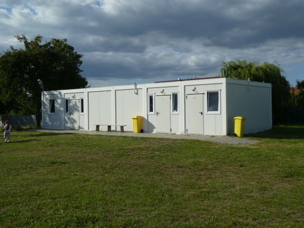 Boisko w Ługowie - Ługow