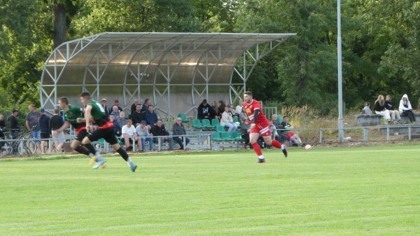 Stadion Gminny w Dobroszycach - Dobroszyce