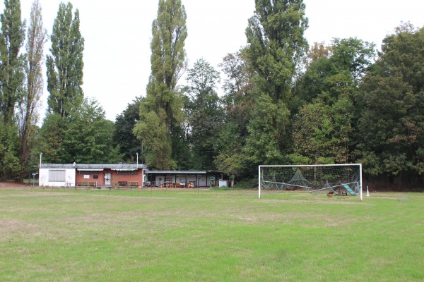 Sportplatz am Biegerpark - Duisburg-Huckingen