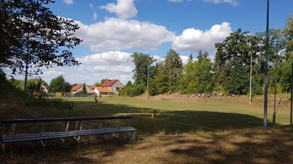 Sportzentrum an der Straße zur Waldbühne - Sprötau