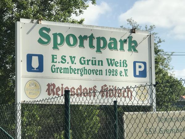 Eisenbahner-Sportpark Rather Straße  - Köln-Gremberghoven