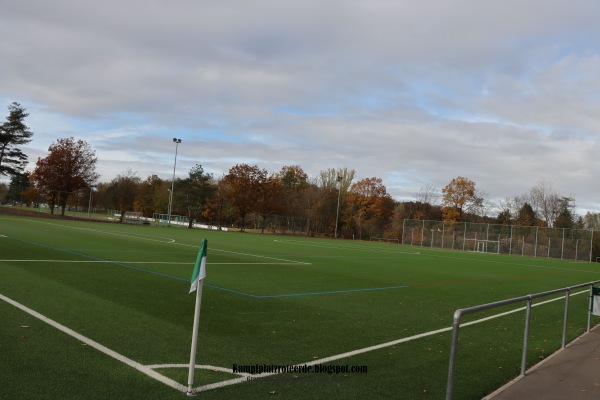 Sportanlage Solitudestraße Platz 2 - Stuttgart-Wolfbusch