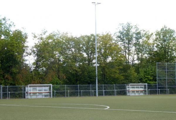 Sportpark Emerholz Platz 2 - Stuttgart-Stammheim