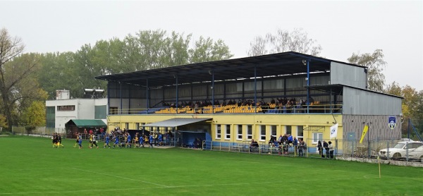 Futbalový štadión Hurbanovo - Hurbanovo