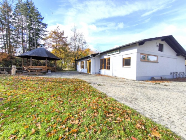 Sportplatz Perscheid - Perscheid