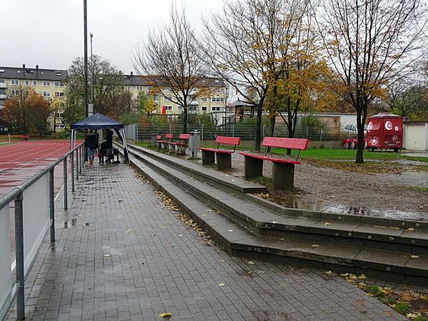 Bezirkssportanlage Schillstraße - Mainz-Oberstadt