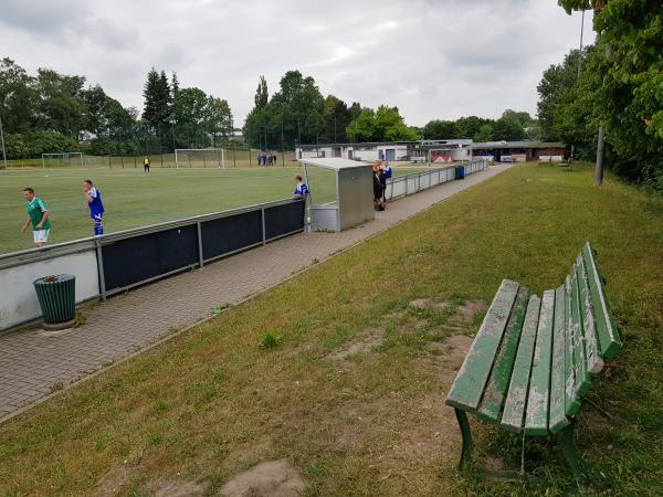 Ernst-Loewen-Sportplatz - Hemer-Deilinghofen