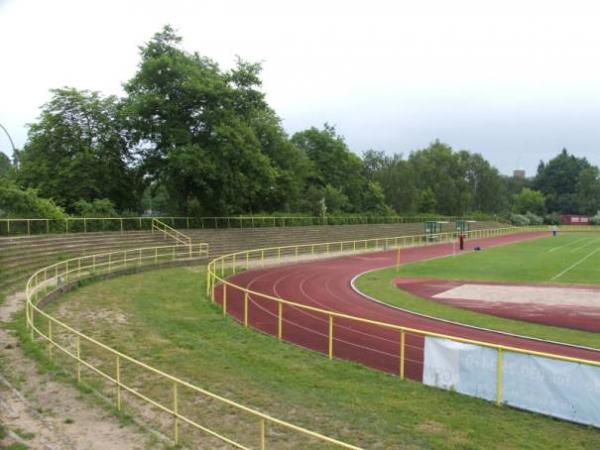 Helmut-Schleusener-Stadion - Berlin-Spandau