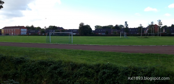 Schulsportplatz - Emden-Borssum