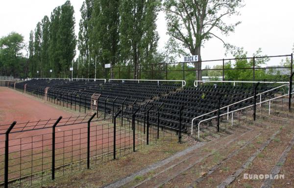Stadion der Hüttenwerker auf den Sportanlagen Waldstraße - Eisenhüttenstadt