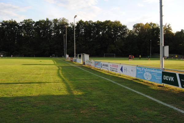 Waldstadion - Teising