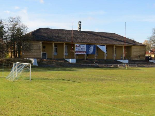 Militärstadion an der Höheren Fliegertechnischen Schule - Niedergörsdorf-Altes Lager