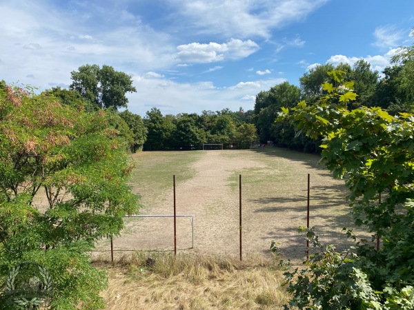Städtischer Sportplatz Reutersbrunnenstraße - Nürnberg-Bärenschanze