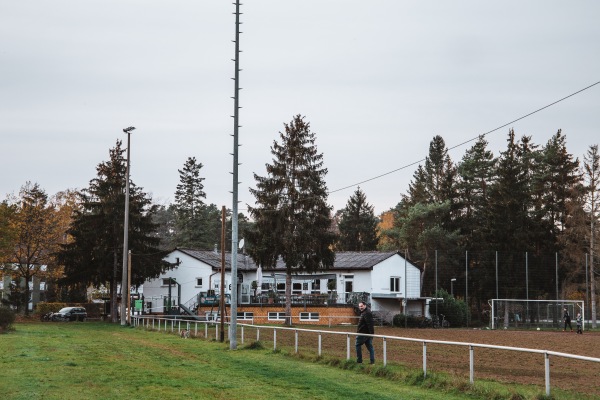 Sportgelände St. Johann Platz 2 - Erlangen-Alterlangen