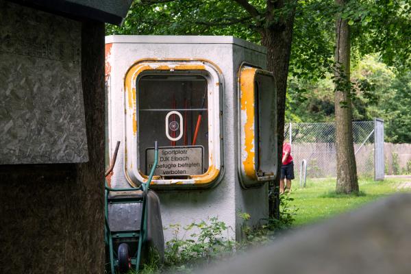 Sportanlage am Kuhweier Platz 3 - Nürnberg-Röthenbach