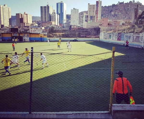 Cancha Villa Copacabana -  La Paz