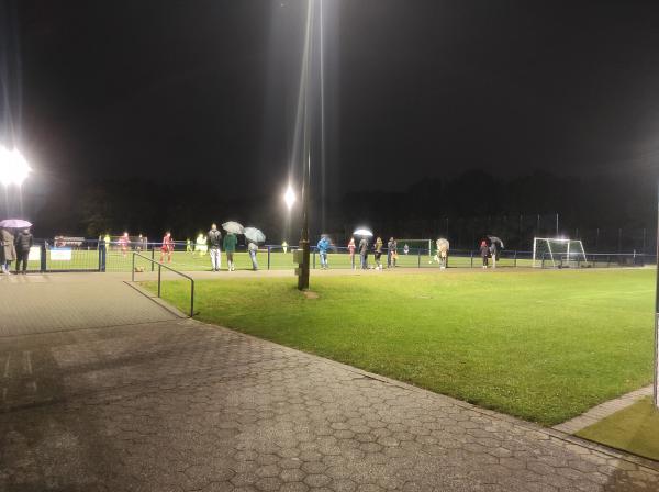 Bezirkssportanlage Gnadental Platz 2 - Neuss-Gnadental