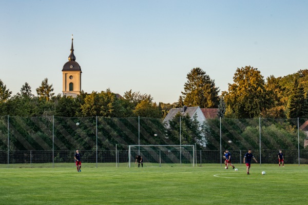 Stadion des Friedens - Roßwein-Niederstriegis