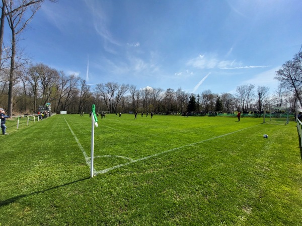Sportplatz am Park - Schwanebeck-Nienhagen