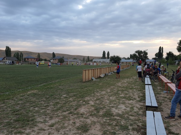 Futbol'nyy Stadion Besh-Kungoy - Besh-Kungoy