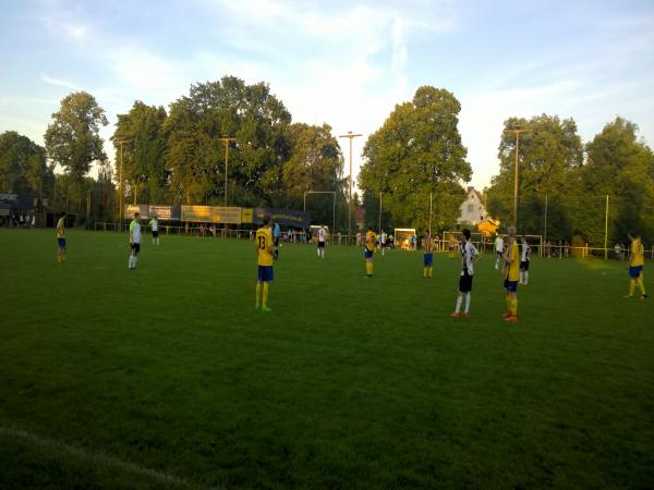 Sportplatz Straße der Einheit - Falkensee-Seegefeld