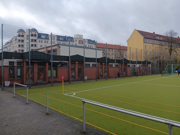 Sportplatz Brahestraße - Berlin-Charlottenburg