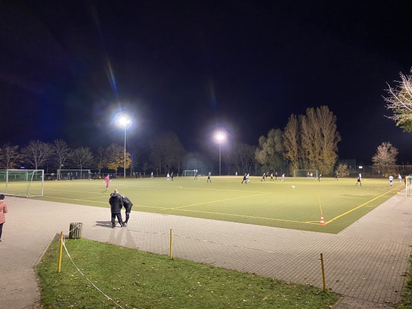 Allende-Sportplatz 2 - Berlin-Köpenick