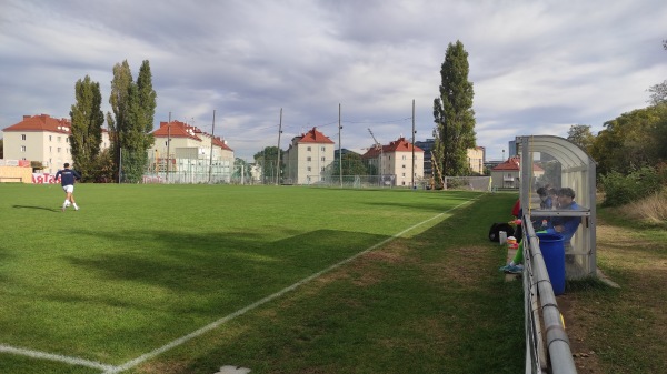 Sportplatz Grasbergergasse / Rennweg - Wien