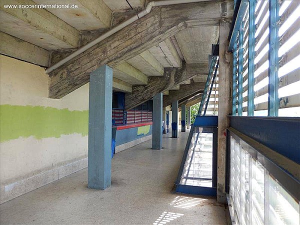 Estadio Ellakuri - Llodio (Laudio), PV