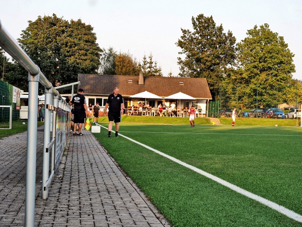 Sportplatz Am Sonnenhang - Schmallenberg-Gleidorf