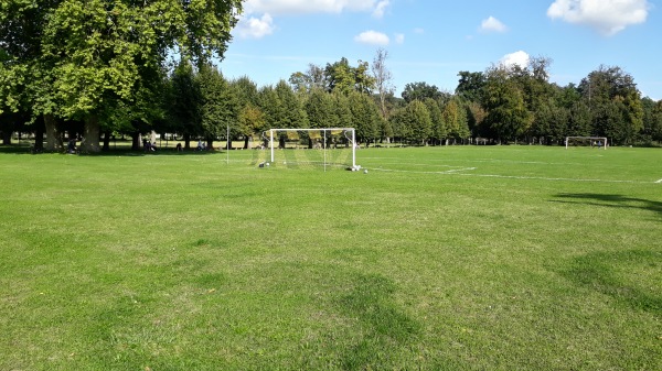 Sportplatz am Schloßpark - Malchin-Remplin