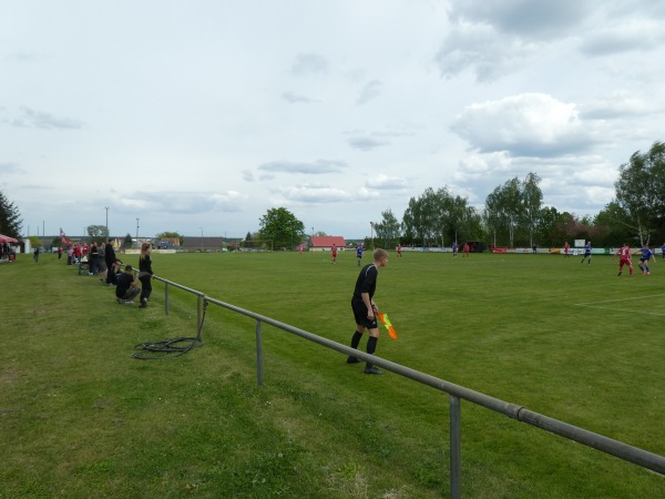 Sportanlage Wulfersdorfer Weg - Tauche