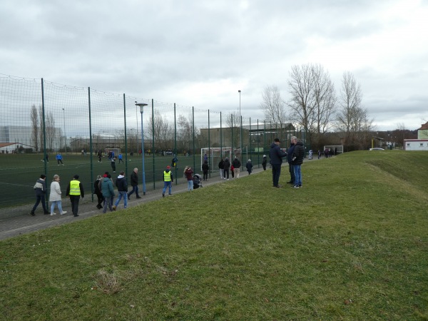 Sportplatz am Röntgenweg 2 - Weißenfels