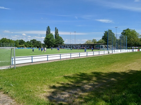 Schul- & Sportzentrum Mülheim-Kärlich Platz 2 - Mülheim-Kärlich