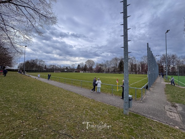 Stadion Schloßstraße Nebenplatz - Neuhausen/Fildern